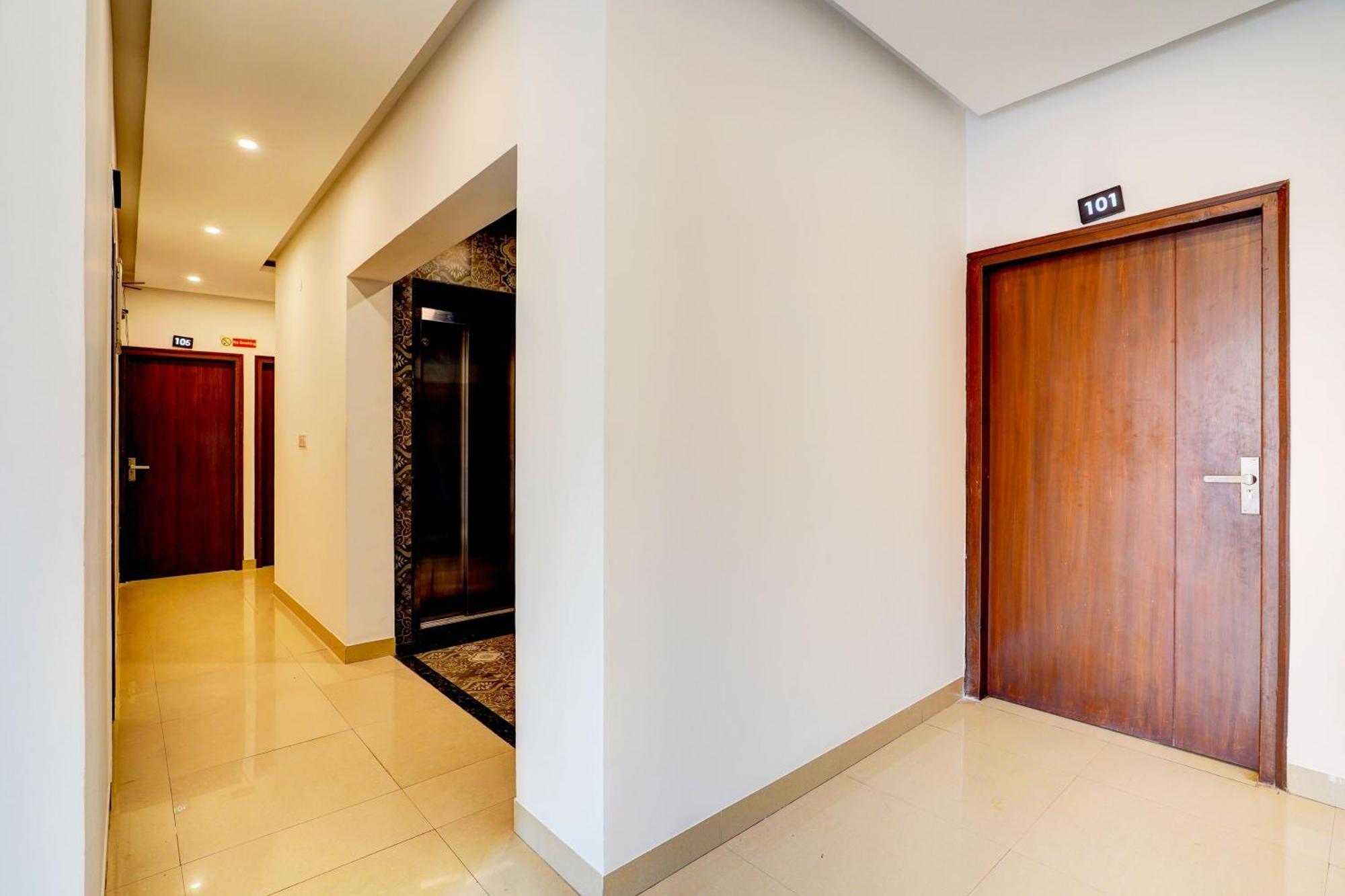 Townhouse Hebbal Bhadrappa Layout Bangalore Eksteriør billede