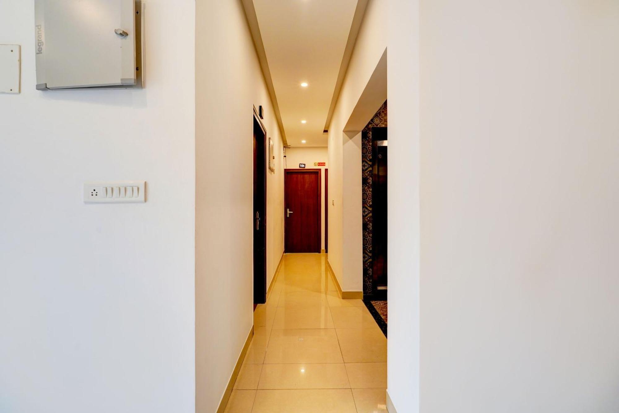 Townhouse Hebbal Bhadrappa Layout Bangalore Eksteriør billede